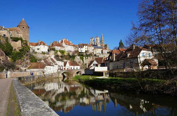 Semur-en-Auxois, Semur, Auxois, Dijon, Duc de Bourgogne, parcours, remparts, cité médiévale, armançon, cité de caractère, village de france, Bourgogne, balade, blog culture