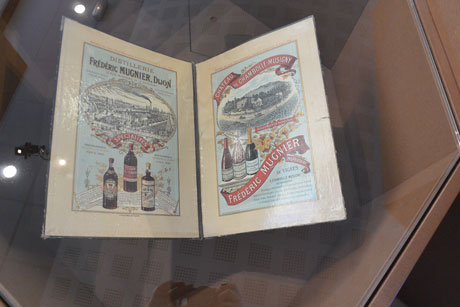 Affiches, le Cassissium, Nuits-St-Georges, Cassis, visite test