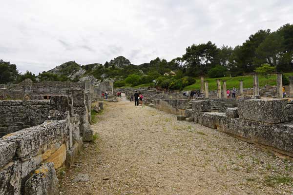 Glanum, site archéologique, Saint-Rémy-de-Provence, Provence, Bouches-du-Rhône, Alpilles, archéologie, blog culture, visite test