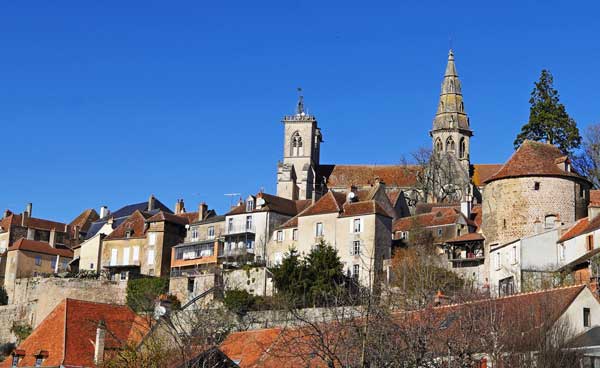 Semur-en-Auxois, Semur, Auxois, Dijon, Duc de Bourgogne, parcours, remparts, cité médiévale, armançon, cité de caractère, village de france, Bourgogne, balade, blog culture