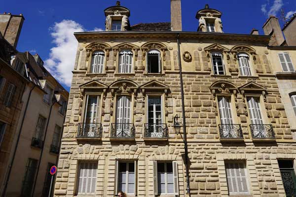 parcours de la chouette, guide du parcours, Dijon, Chouette, balade urbain, Office du Tourisme, découvertes histoire, blog culture